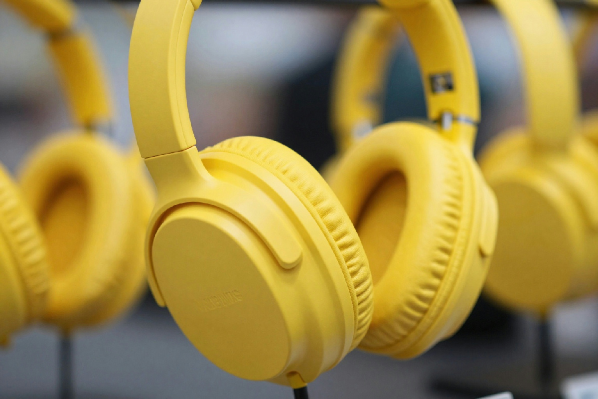 Nothing fissa la data di uscita per Headphone (a): ecco i dettagli sulla novità gialla